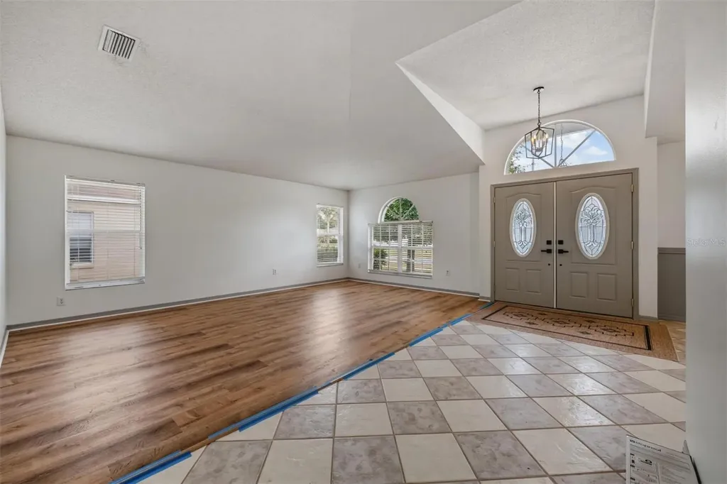 1813 Dockside Drive Valrico FL 33594