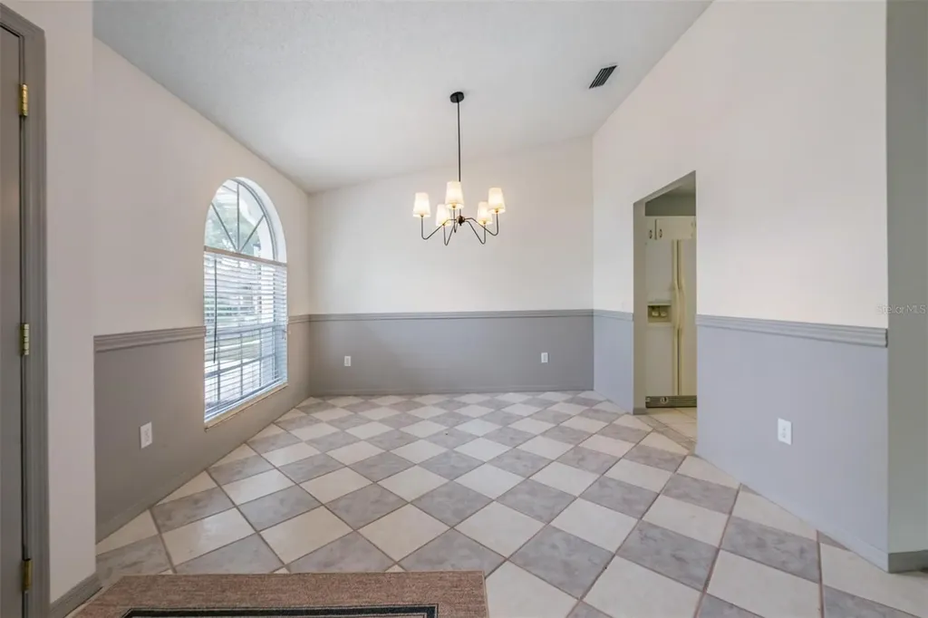 1813 Dockside Drive Valrico FL 33594