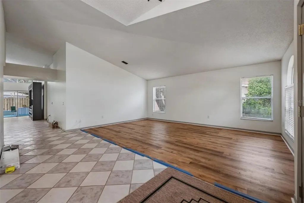 1813 Dockside Drive Valrico FL 33594