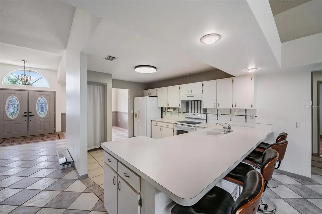 1813 Dockside Drive Valrico FL 33594