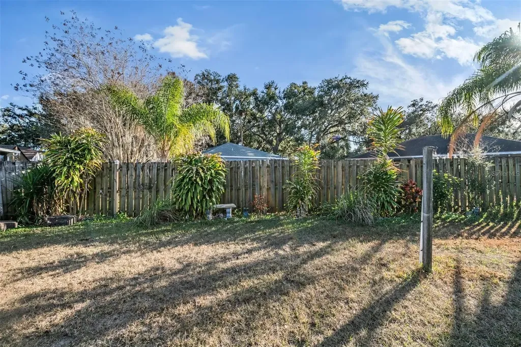 1813 Dockside Drive Valrico FL 33594
