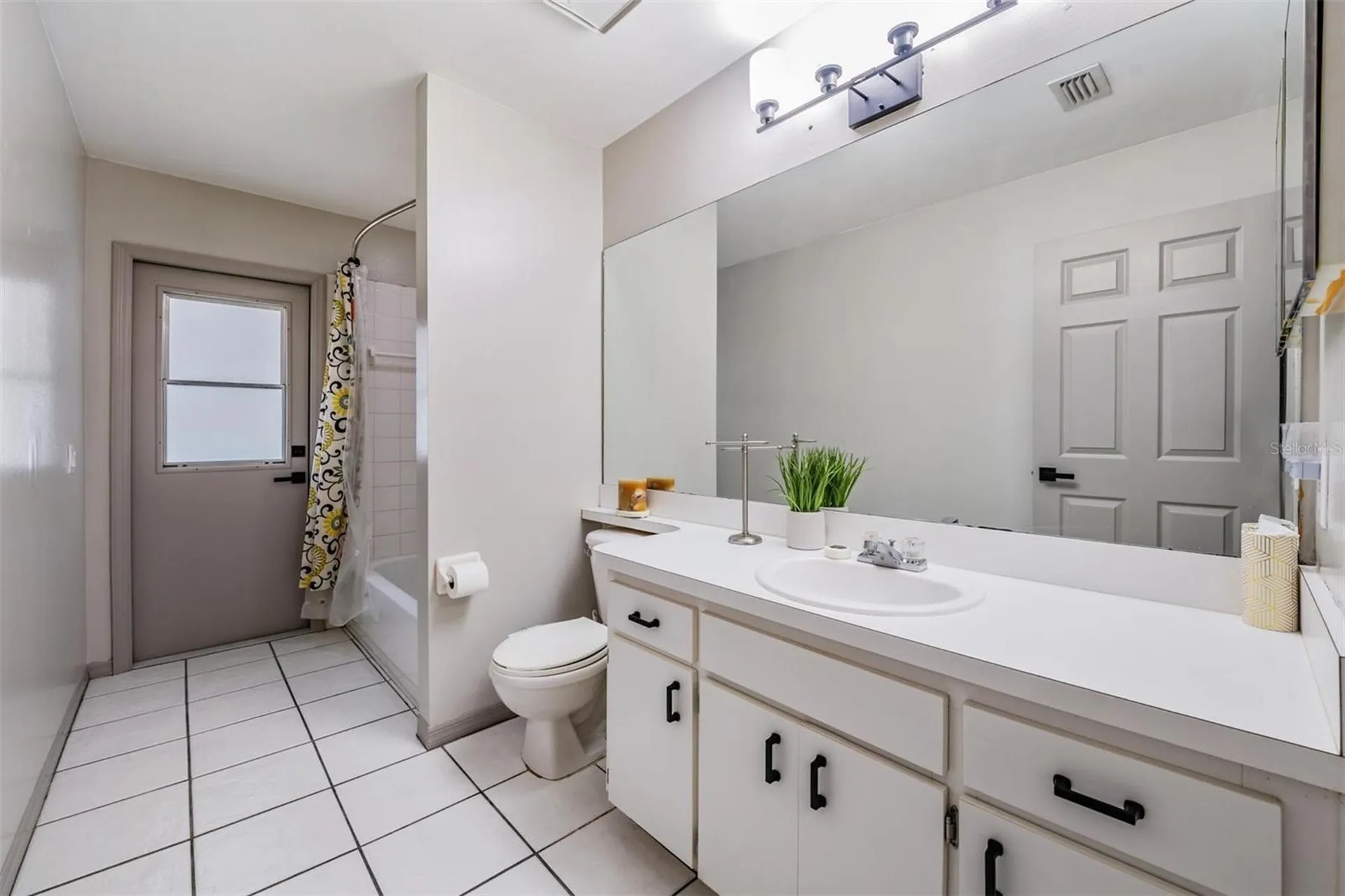 1813 Dockside Drive Valrico FL 33594