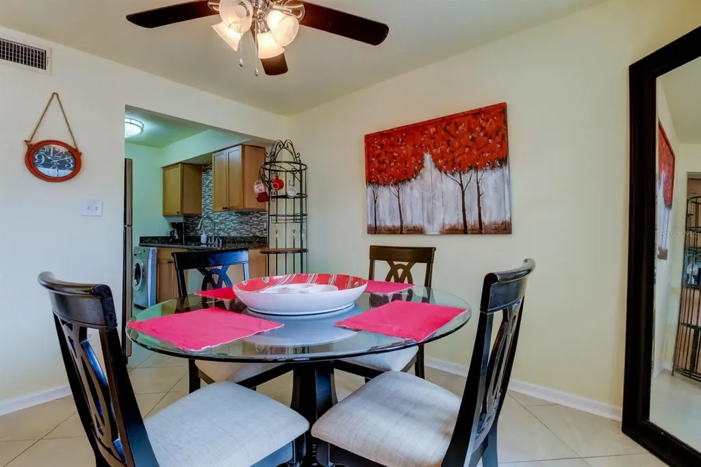 5092 Beach Drive SE St Petersburg FL 33705