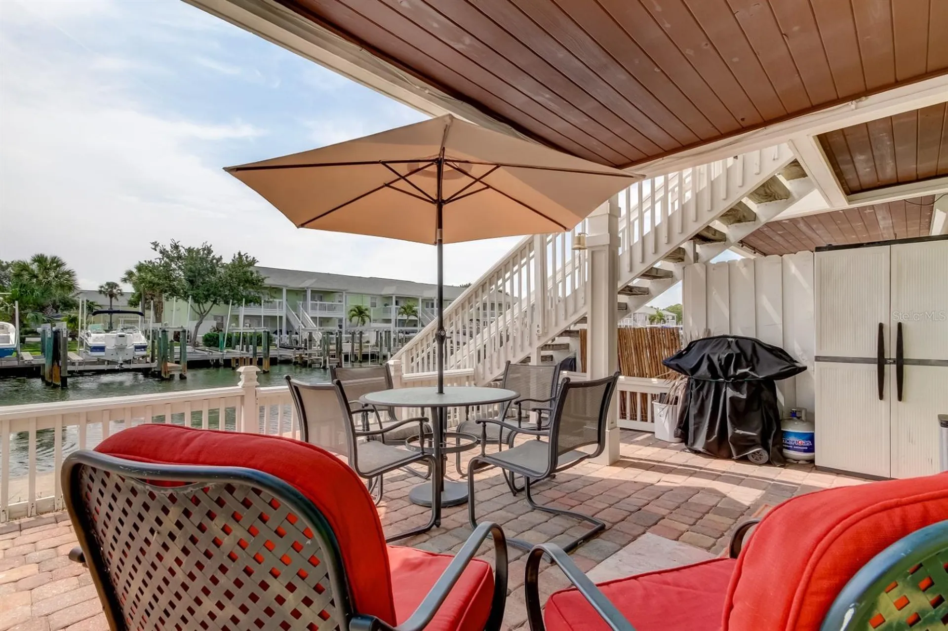 5092 Beach Drive SE St Petersburg FL 33705