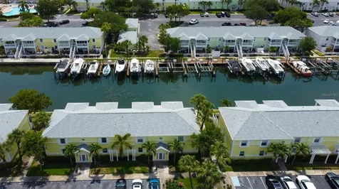 5092 Beach Drive SE St Petersburg FL 33705