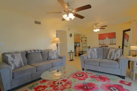 5092 Beach Drive SE St Petersburg FL 33705