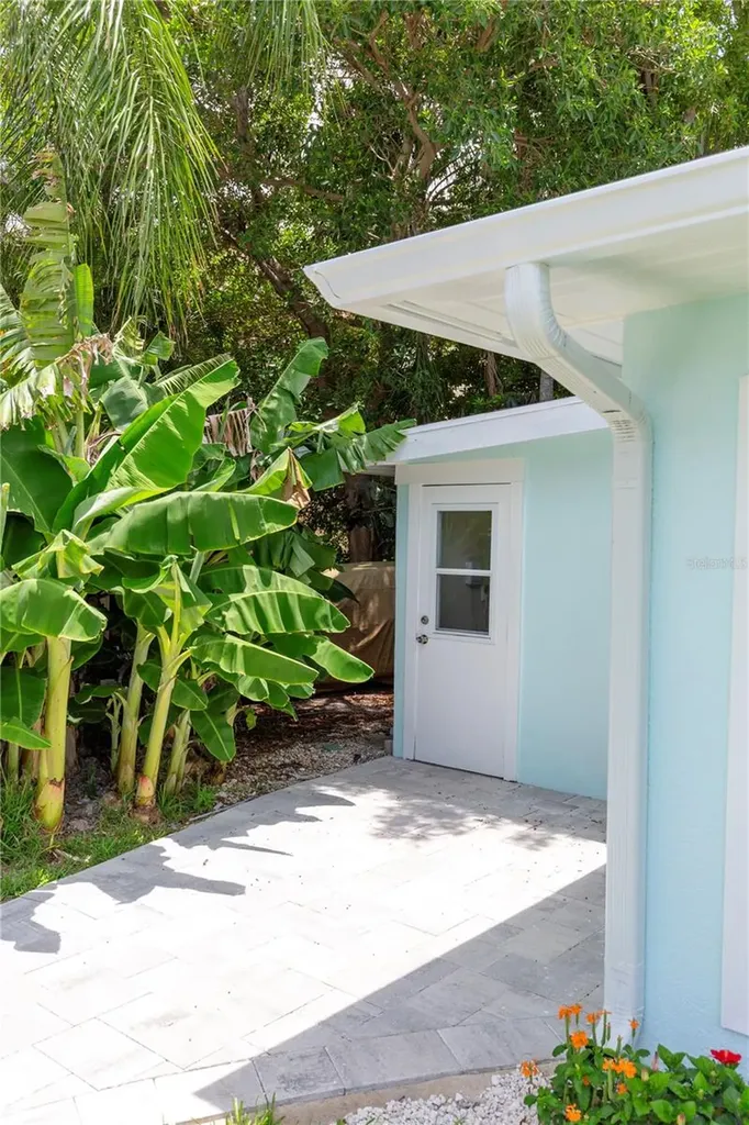 145 93rd Avenue Treasure Island FL 33706