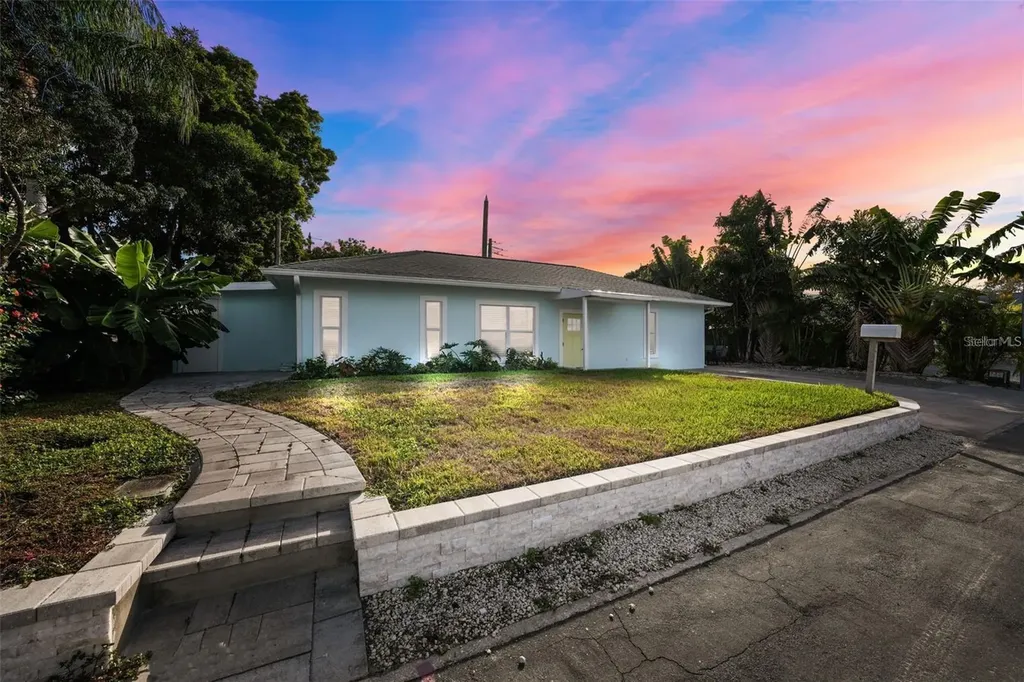 145 93rd Avenue Treasure Island FL 33706