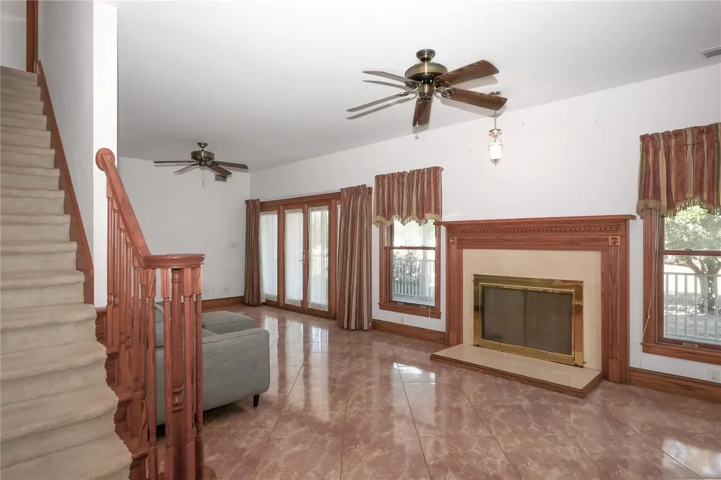 8900 SE 72nd Avenue Ocala FL 34472