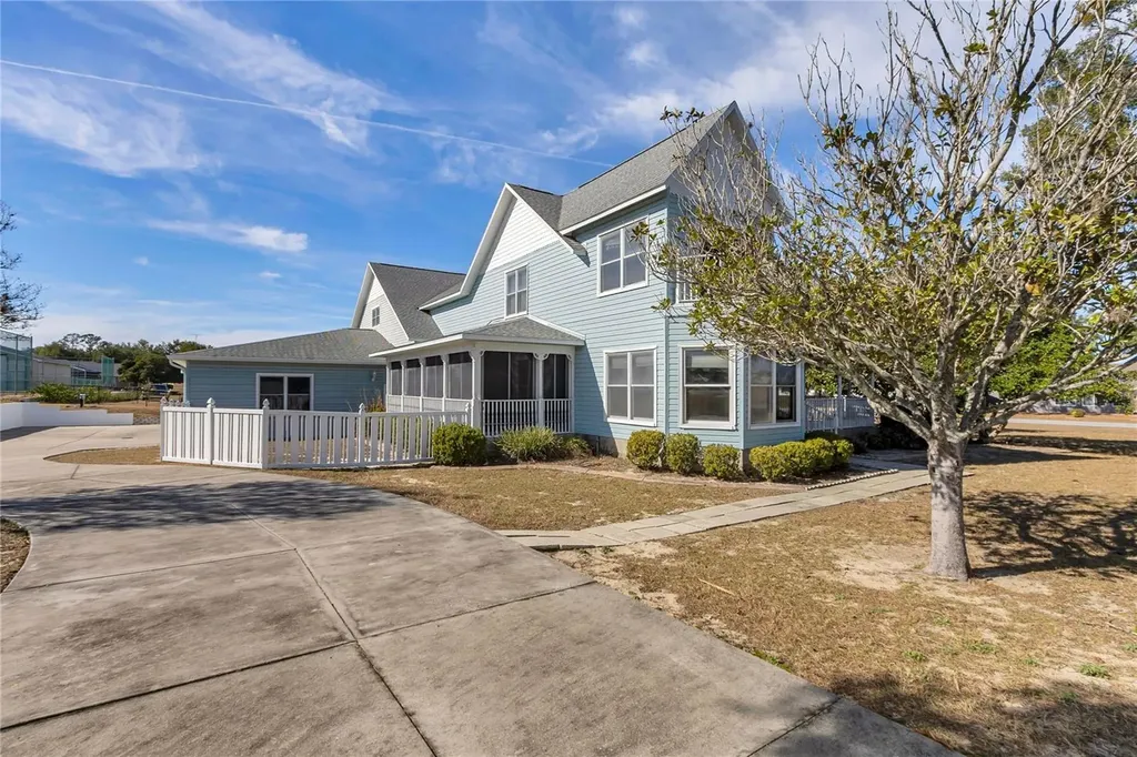 8900 SE 72nd Avenue Ocala FL 34472