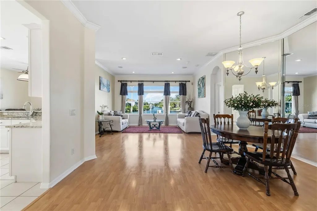 136 41st Circle E Bradenton FL 34208