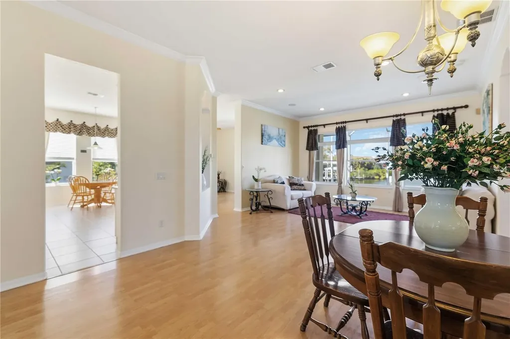 136 41st Circle E Bradenton FL 34208
