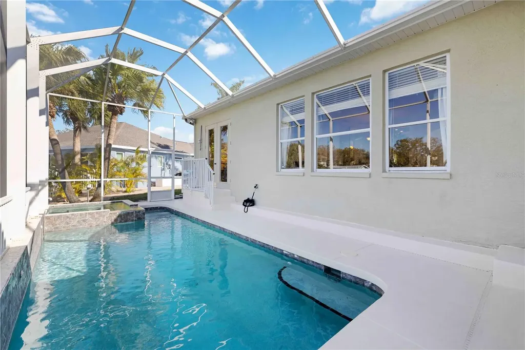 136 41st Circle E Bradenton FL 34208