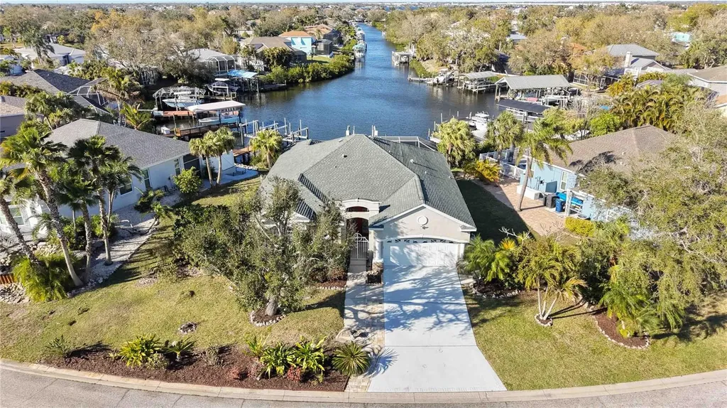 136 41st Circle E Bradenton FL 34208