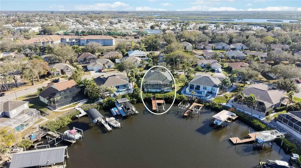 136 41st Circle E Bradenton FL 34208