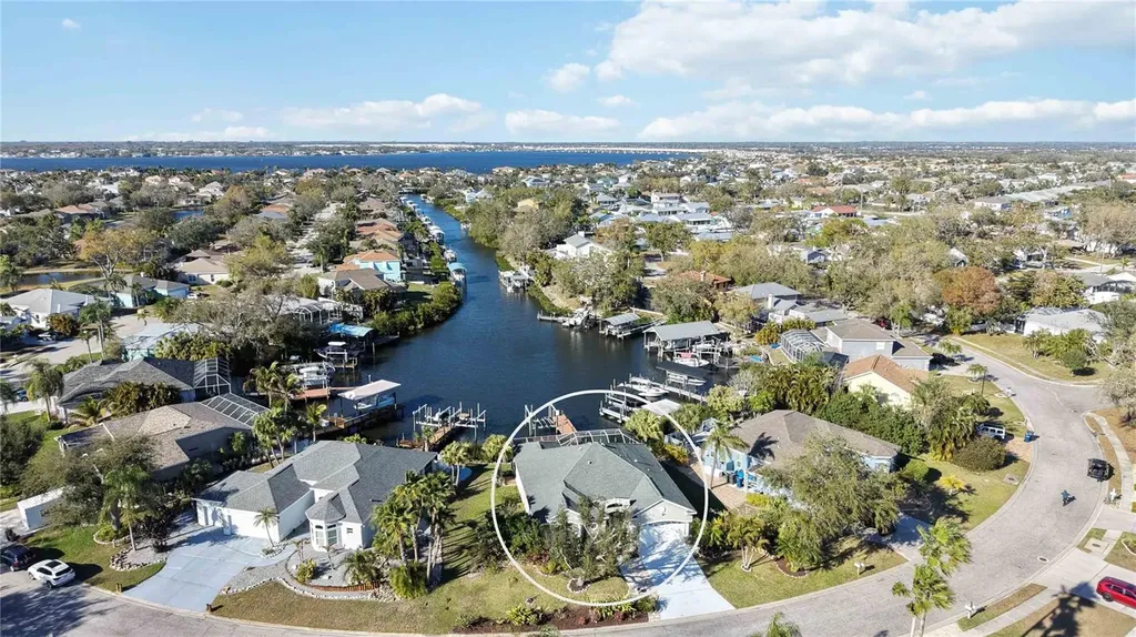 136 41st Circle E Bradenton FL 34208