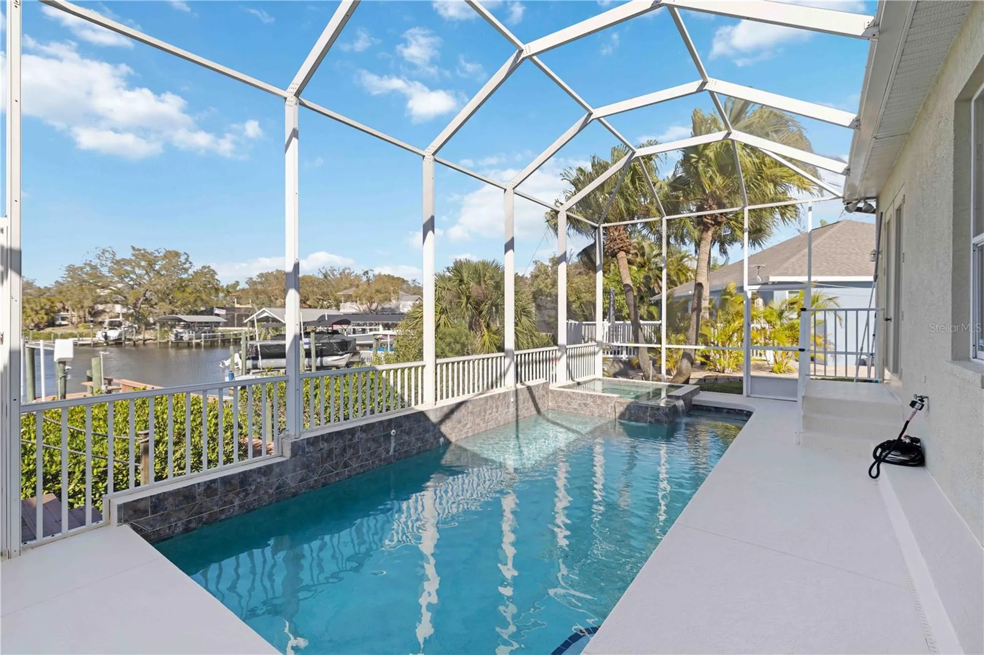 136 41st Circle E Bradenton FL 34208