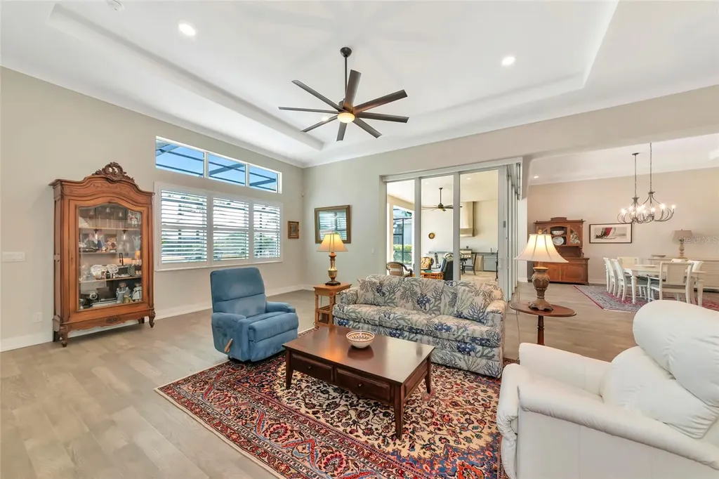 8252 Redonda Loop Bradenton FL 34202