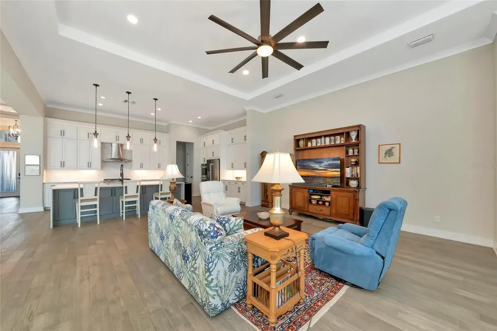 8252 Redonda Loop Bradenton FL 34202