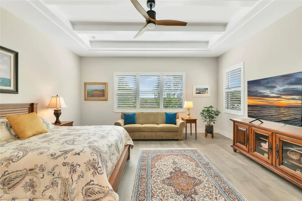 8252 Redonda Loop Bradenton FL 34202