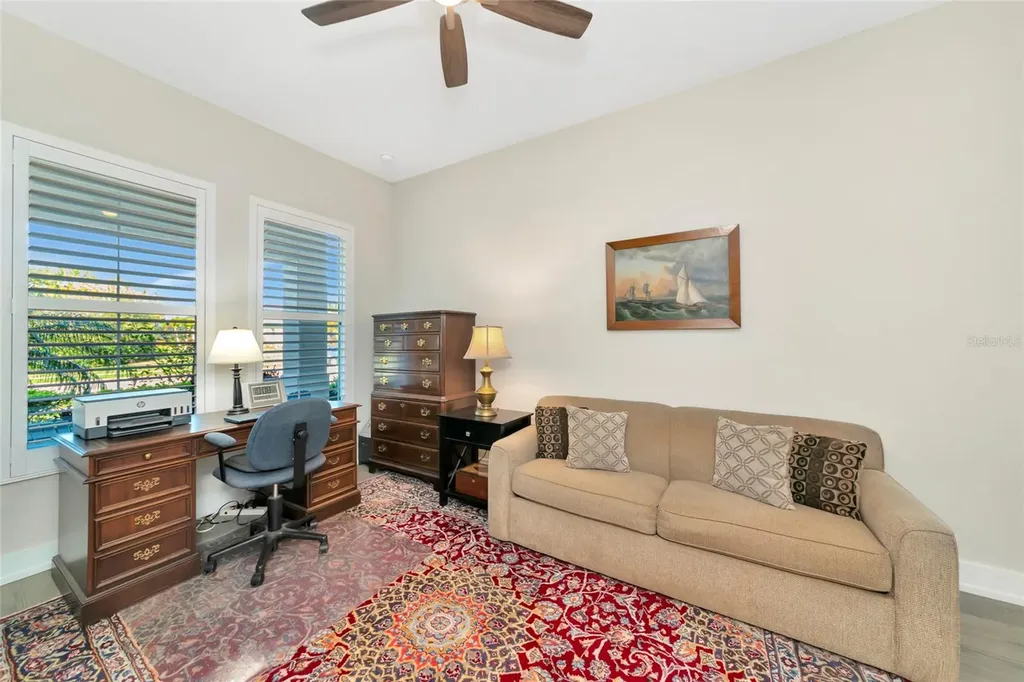 8252 Redonda Loop Bradenton FL 34202