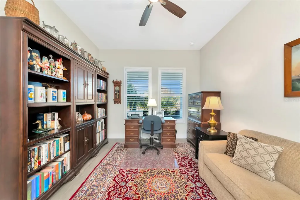 8252 Redonda Loop Bradenton FL 34202