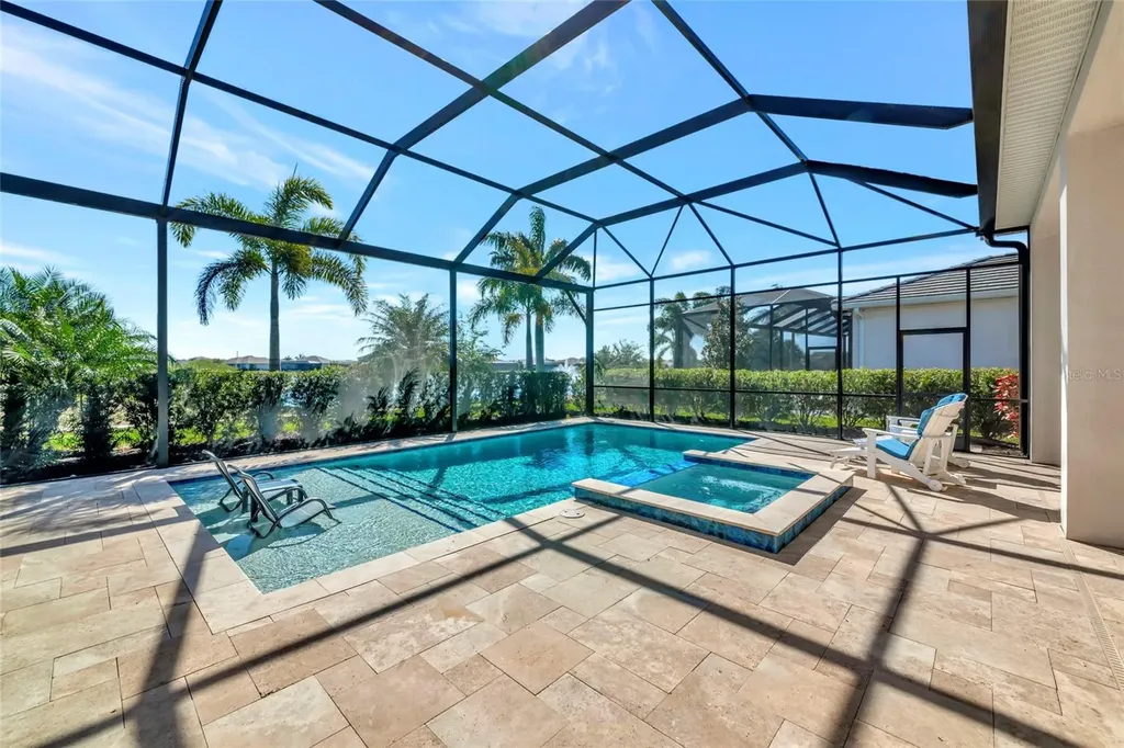 8252 Redonda Loop Bradenton FL 34202