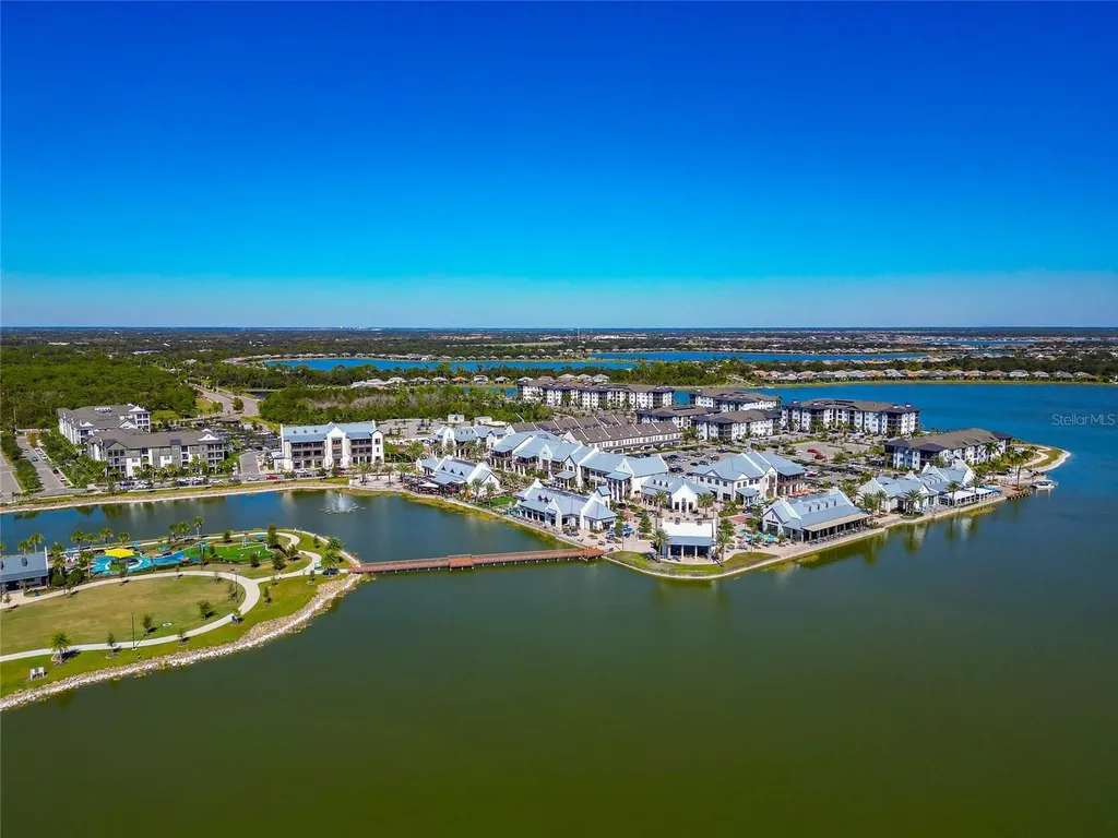 8252 Redonda Loop Bradenton FL 34202