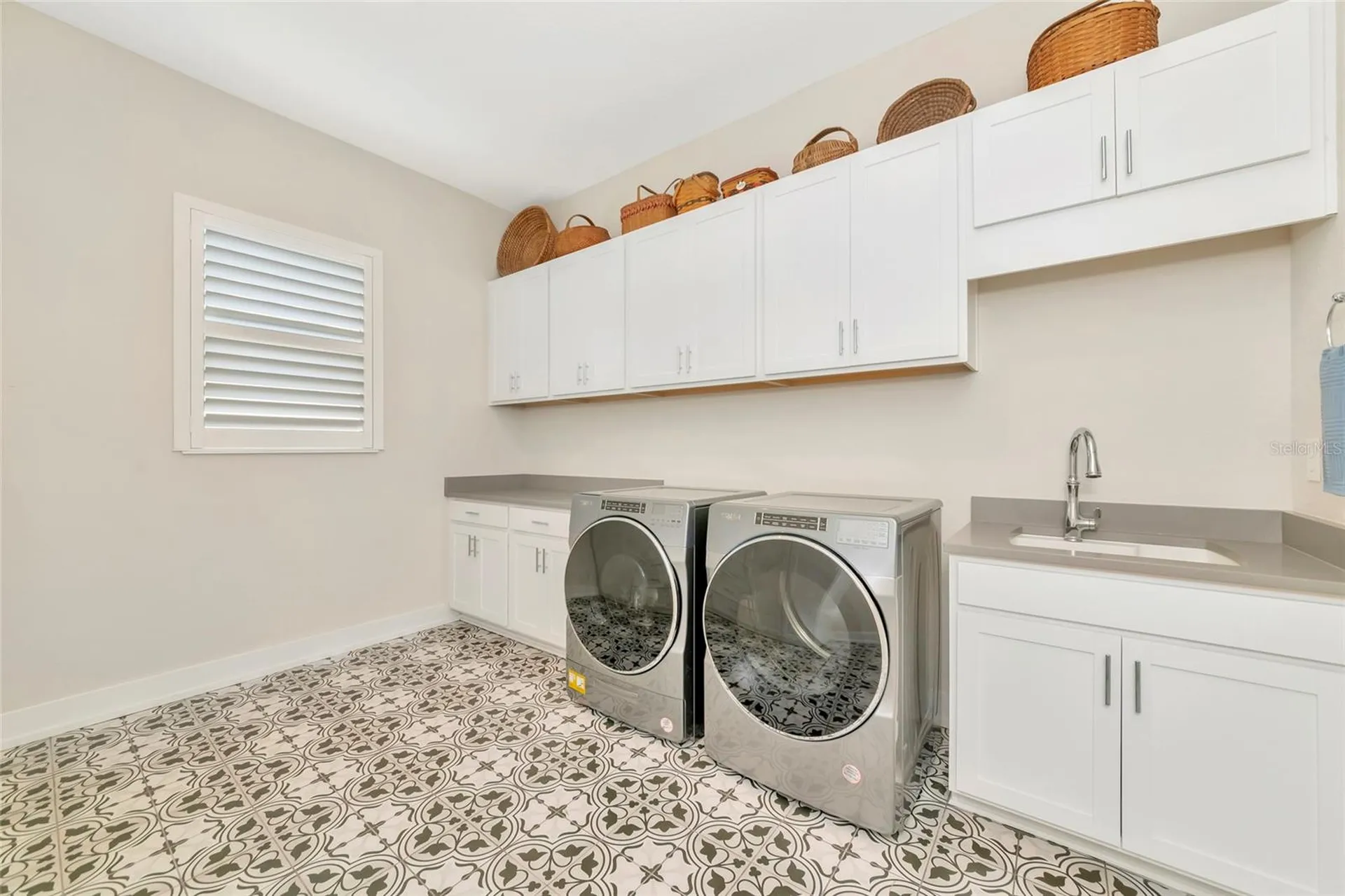 8252 Redonda Loop Bradenton FL 34202