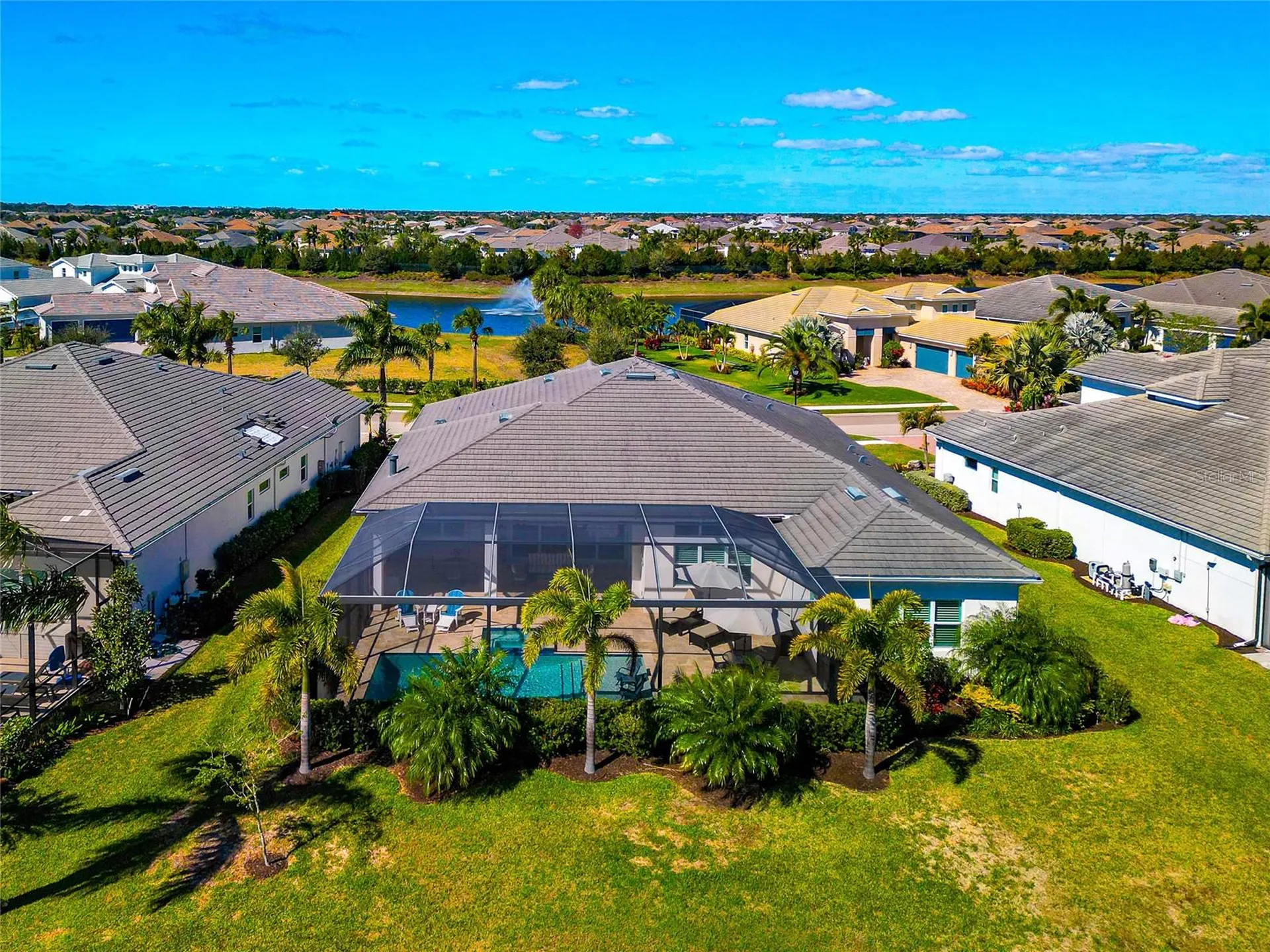 8252 Redonda Loop Bradenton FL 34202