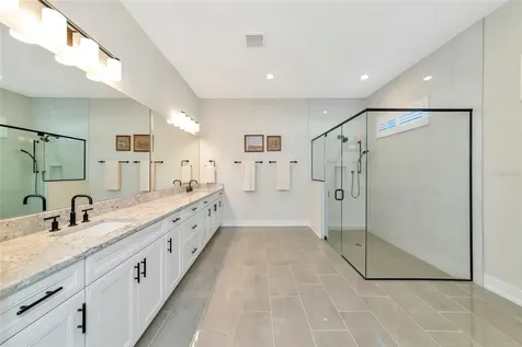 8252 Redonda Loop Bradenton FL 34202