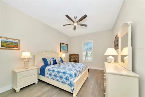 8252 Redonda Loop Bradenton FL 34202