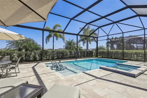 8252 Redonda Loop Bradenton FL 34202