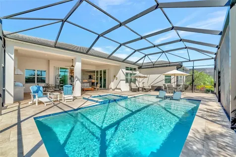 8252 Redonda Loop Bradenton FL 34202
