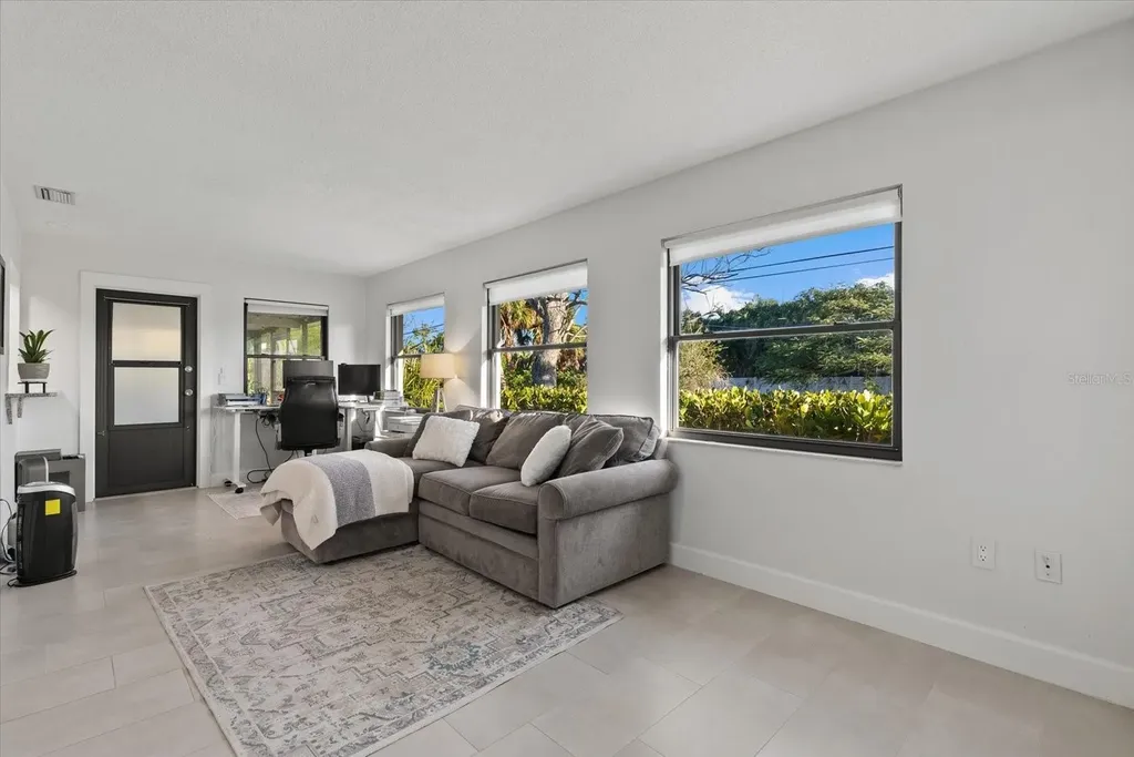 6835 Roxbury Drive Sarasota FL 34231