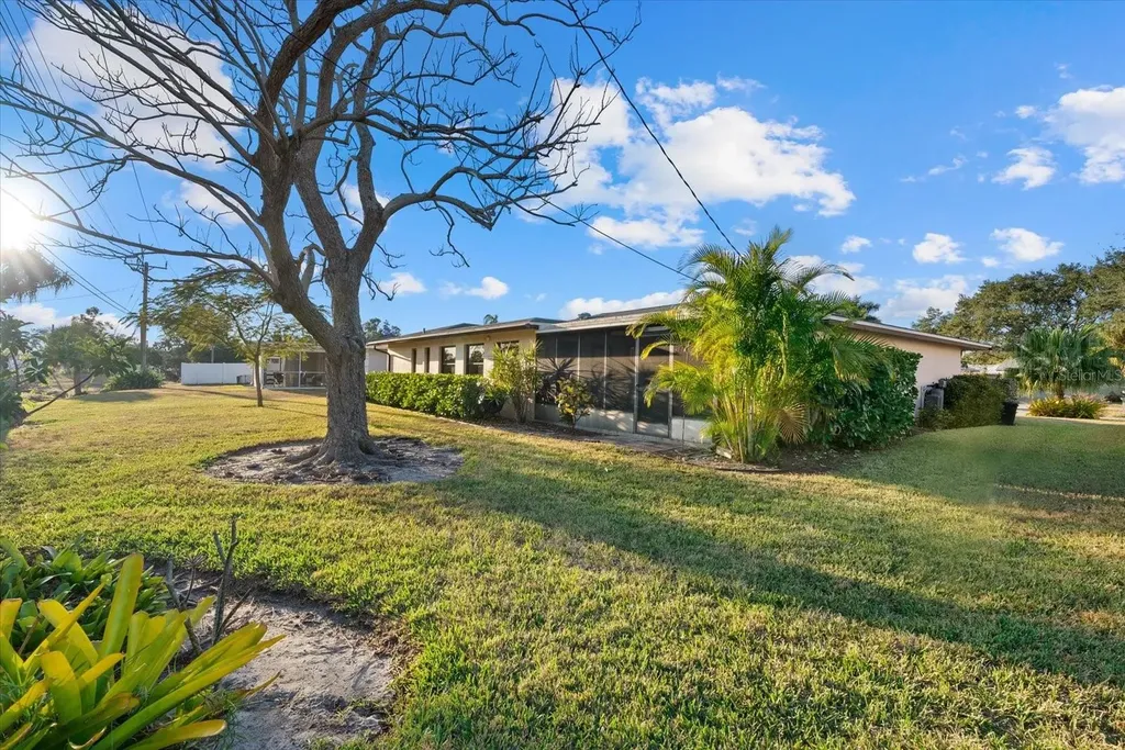 6835 Roxbury Drive Sarasota FL 34231