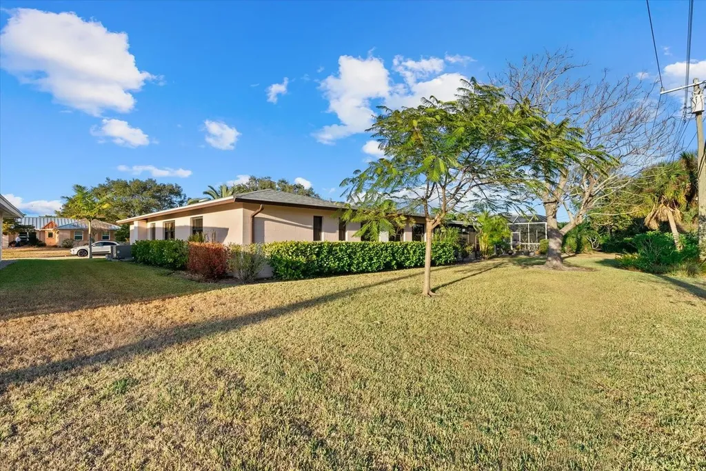 6835 Roxbury Drive Sarasota FL 34231