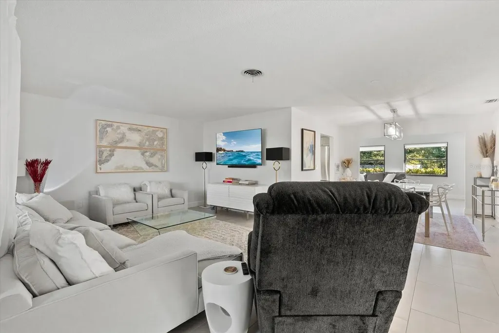 6835 Roxbury Drive Sarasota FL 34231