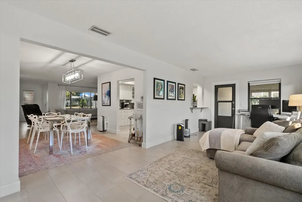 6835 Roxbury Drive Sarasota FL 34231
