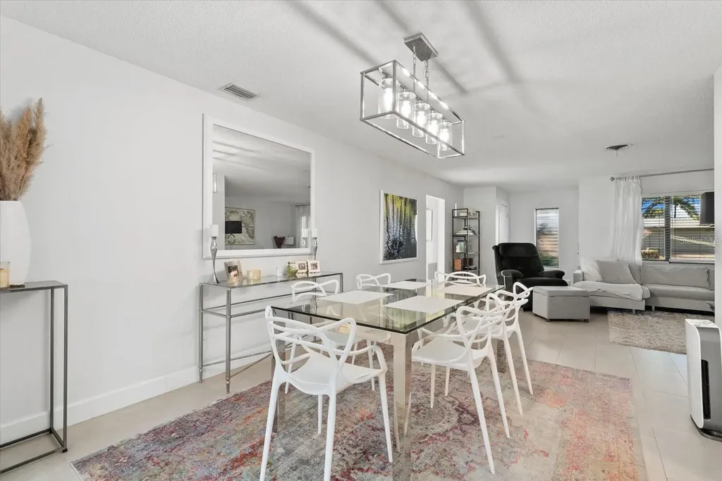6835 Roxbury Drive Sarasota FL 34231