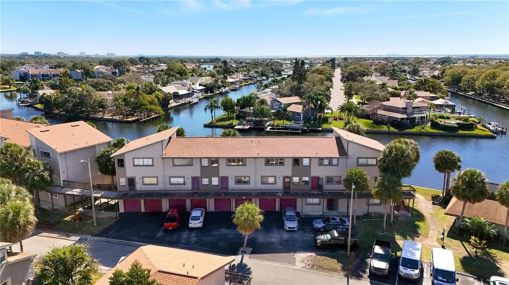 6315 Newtown Circle Tampa FL 33615
