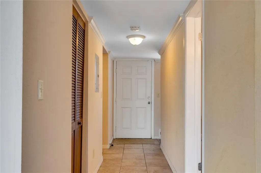 6315 Newtown Circle Tampa FL 33615