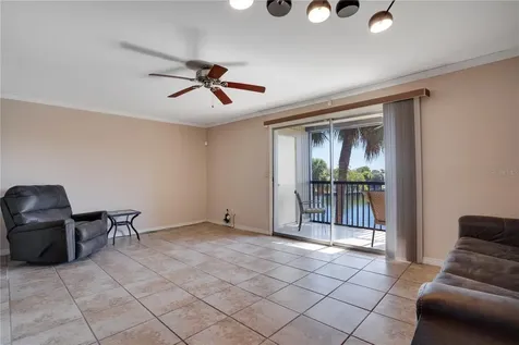 6315 Newtown Circle Tampa FL 33615