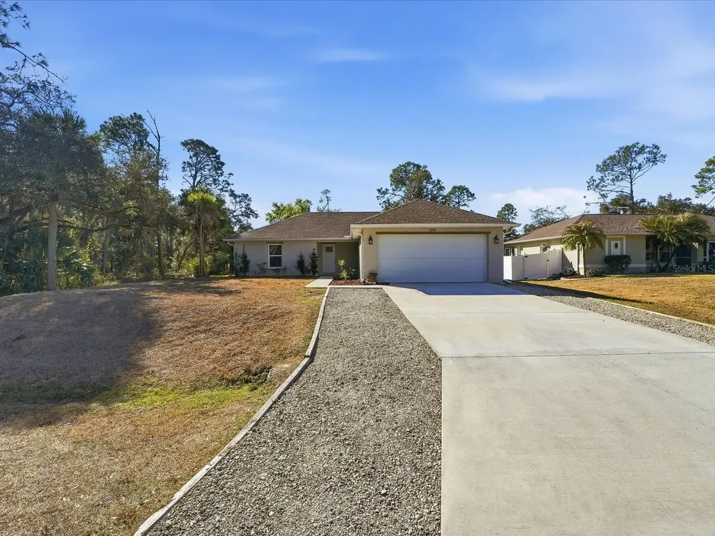 6235 Dundee Avenue North Port FL 34291