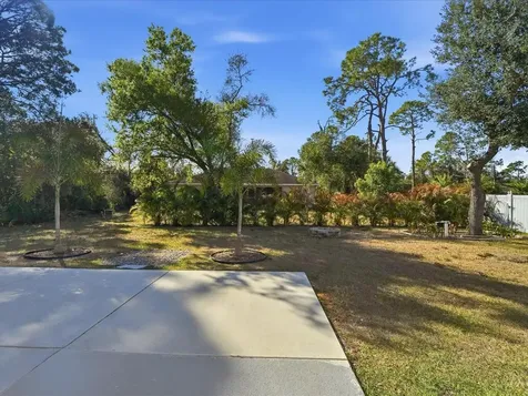 6235 Dundee Avenue North Port FL 34291