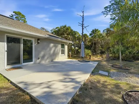 6235 Dundee Avenue North Port FL 34291