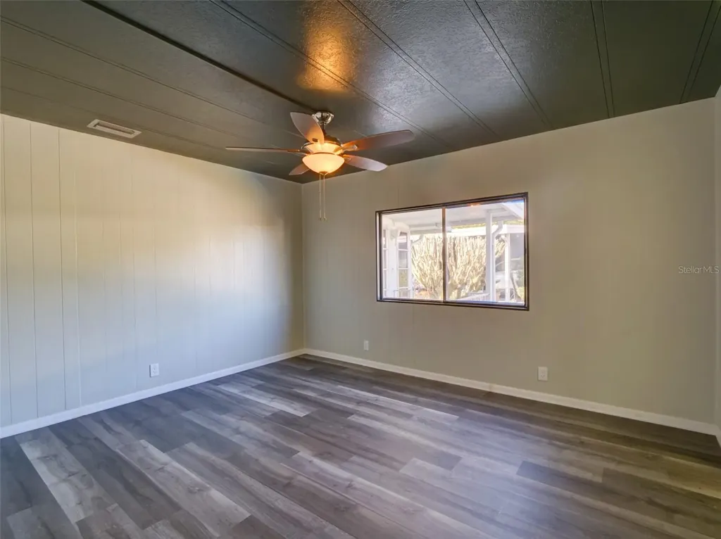 2218 Orangewood Circle Zellwood FL 32798