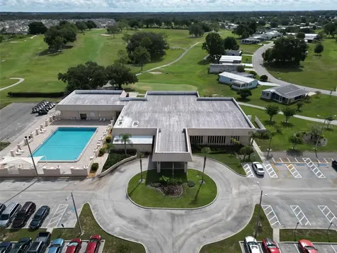 2218 Orangewood Circle Zellwood FL 32798