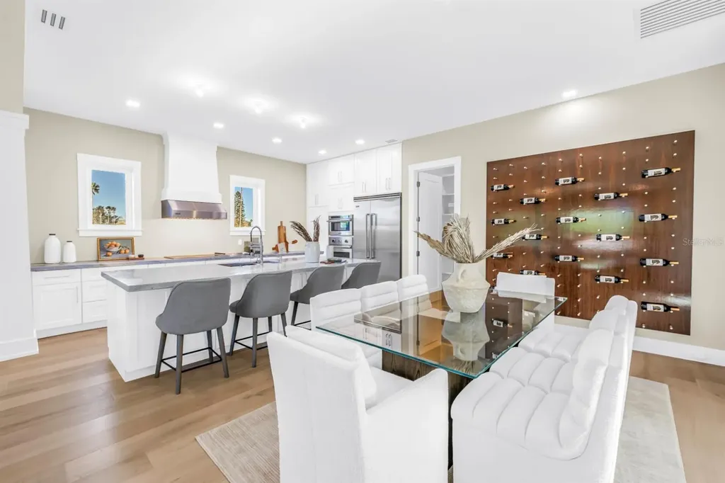 3752 Arkansas Avenue NE St Petersburg FL 33703