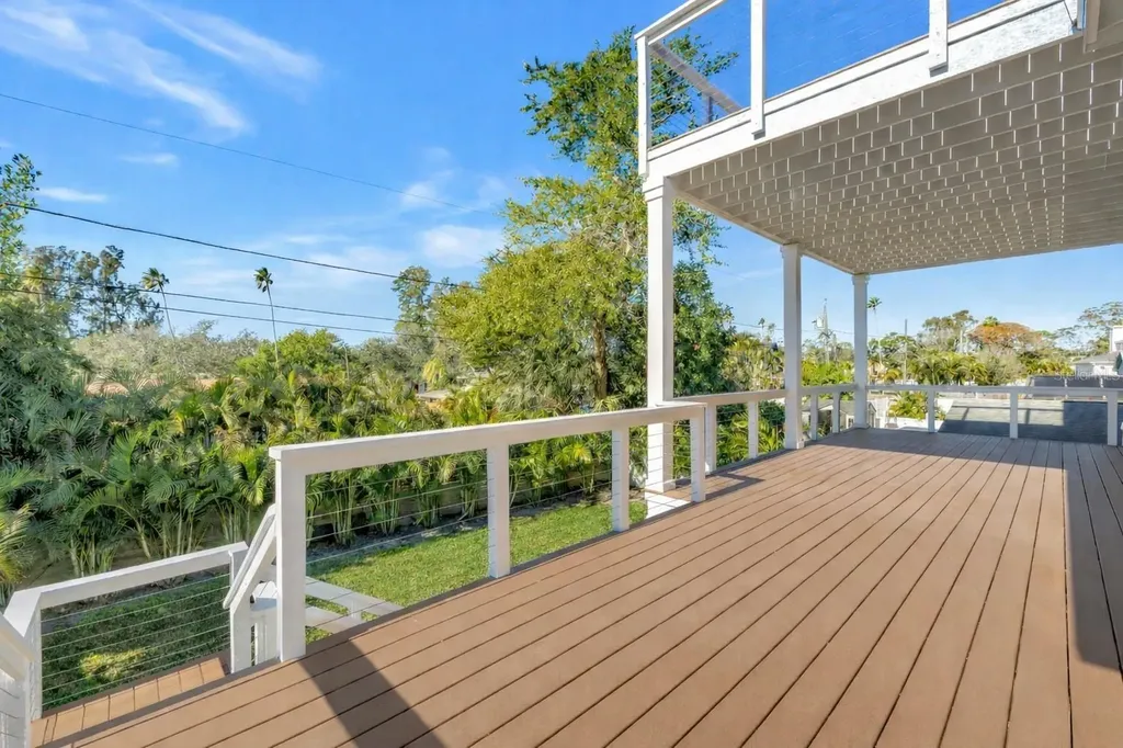 3752 Arkansas Avenue NE St Petersburg FL 33703